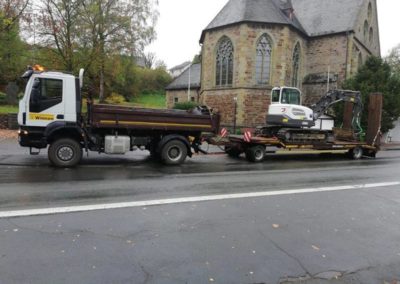 Maschinen LKW Garten und Landschaftsbau Winnen